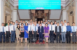 Lãnh đạo TP Hồ Chí Minh tiếp 21 Trưởng cơ quan đại diện Việt Nam ở nước ngoài