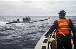 Peru bắt giữ tàu ngầm chở 2 tấn ma túy