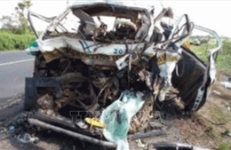 Xe khách đối đầu xe tải, 28 người thiệt mạng