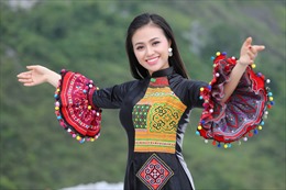 Quán quân Sao mai Lương Hải Yến hóa thân thành cô gái Mông hát ‘Bài ca trên núi’