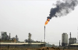 Iraq hối thúc OPEC và các đối tác họp khẩn