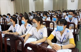 Hàng trăm sinh viên ngành y Thái Bình tình nguyện tham gia phòng chống dịch COVID-19