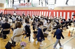 Dịch COVID-19: Nhật Bản mở cửa trở lại trường học ở một số khu vực