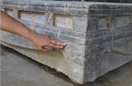 Phát hiện sập đá cổ tại xã Xích Thổ, Ninh Bình