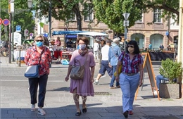 Châu Âu tăng cường biện pháp phòng ngừa trước làn sóng lây nhiễm thứ hai