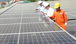 Phát triển trên 8.730 dự án điện mặt trời mái nhà ở miền Trung – Tây Nguyên