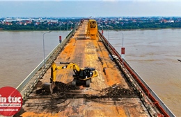 Bộ trưởng Nguyễn Văn Thể: Cần chủ động tiến độ sửa chữa mặt cầu Thăng Long