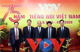 Thủ tướng Nguyễn Xuân Phúc dự kỷ niệm 75 năm Ngày thành lập Đài tiếng nói Việt Nam