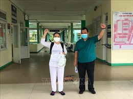 Bệnh nhân mắc COVID-19 cuối cùng điều trị tại Bệnh viện Phổi Đà Nẵng được xuất viện