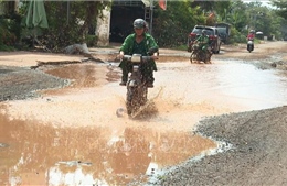 Sớm khắc phục tình trạng đường ngập lụt ở xã Phú Riềng, Bình Phước