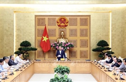 Thủ tướng Nguyễn Xuân Phúc: Cần &#39;tăng trưởng xanh&#39; trong phát triển ngành dệt may