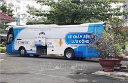 Bàn giao xe khám bệnh lưu động phục vụ chống dịch COVID-19 cho Sở Y tế TP Hồ Chí Minh