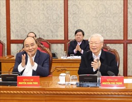 Bộ Chính trị, Ban Bí thư khóa XIII họp phiên đầu tiên