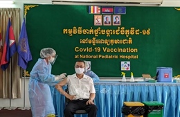 Tiêm chủng vaccine ngừa COVID-19 cho các cơ quan ngoại giao nước ngoài tại Campuchia