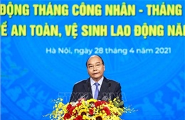 Chủ tịch nước Nguyễn Xuân Phúc dự Lễ kỷ niệm 135 năm Ngày Quốc tế Lao động