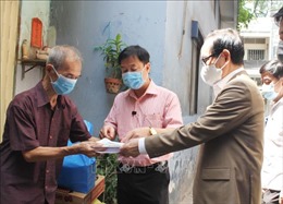 Hỗ trợ hơn 3,4 tỷ đồng các gia đình khó khăn do dịch COVID-19 ở TP Hồ Chí Minh