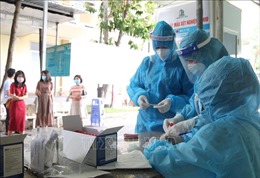Trên 3.700 bệnh nhân mắc COVID-19 tại TP Hồ Chí Minh và Phú Yên được xuất viện
