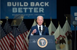 Tổng thống Joe Biden bắt đầu chú trọng chiến lược giữa nhiệm kỳ