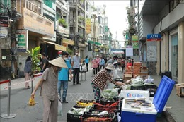 TP Hồ Chí Minh tận dụng điểm bán lẻ đưa thực phẩm đến người dân
