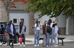 Chuyên gia Canada khẳng định sự cần thiết đeo khẩu trang ở trường học 