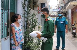 Nhiều kênh thông tin hỗ trợ người dân TP Hồ Chí Minh gặp khó khăn