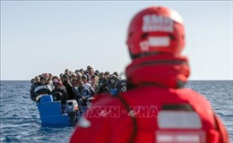 Phát hiện trên 1.000 người di cư trái phép ngoài khơi Libya trong tuần qua