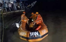 Hàng chục người thoát chết trong tai nạn đường thủy tại Ấn Độ