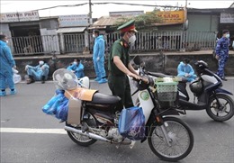 Bộ Tư lệnh TP Hồ Chí Minh phối hợp đưa người dân về quê an toàn 