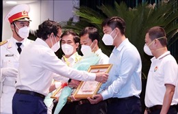 Tuyên dương 170 tập thể, cá nhân lực lượng y tế hỗ trợ TP Hồ Chí Minh chống dịch 