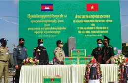 Tây Ninh hỗ trợ lực lượng bảo vệ biên giới Campuchia phòng, chống dịch COVID-19