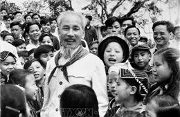 Chủ tịch Hồ Chí Minh và những tư tưởng &#39;soi đường&#39; về văn hóa