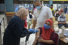 Indonesia lo ngại tình trạng bất bình đẳng vaccine ngừa COVID-19 trên toàn cầu