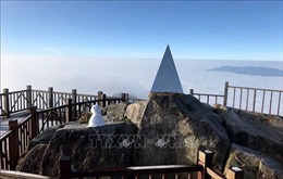 Sương muối xuất hiện trên đỉnh Fansipan, Lào Cai