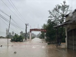 Bình Định: Mưa lớn gây ngập lụt nhiều nơi, 19.000 học sinh phải nghỉ học