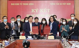 Tăng cường phối hợp công tác giữa Ban Kinh tế Trung ương và Thông tấn xã Việt Nam