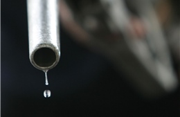 Chuyên gia VPI: Giá dầu thế giới năm 2022 có thể chạm ngưỡng ba con số