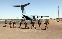 Pháp công bố cách thức rút quân khỏi Mali