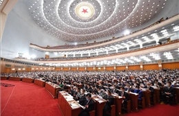 Ủy ban thường vụ Quốc hội Trung Quốc khóa XIII tiến hành phiên họp thứ 34