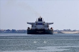 Ai Cập tăng phí quá cảnh đối với tàu chở hàng hóa đi qua Kênh đào Suez