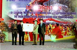 Đón Bằng công nhận Di sản văn hóa phi vật thể Lễ hội tranh đầu pháo thị trấn Quảng Uyên