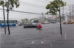 Mưa dông gây ngập úng cục bộ ở Bình Dương