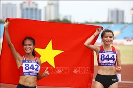 Phạm Thị Hồng Lệ và đội tiếp sức 4x400m nữ giúp điền kinh Việt Nam vượt chỉ tiêu 2 HCV
