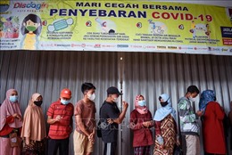 Indonesia lạc quan chuyển đại dịch COVID-19 sang giai đoạn bệnh đặc hữu