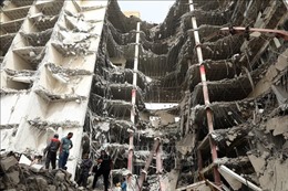 Thương vong gia tăng trong vụ sập nhà ở Iran