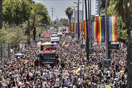 Khoảng 170.000 người tham gia diễu hành LGBTQ Tel Aviv 2022