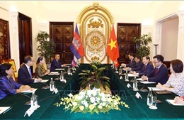  Phó Thủ tướng Lê Minh Khái tiếp và làm việc với Phó Thủ tướng Campuchia 
