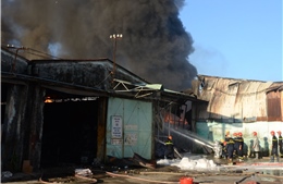 Giám định thiệt hại và điều tra nguyên nhân vụ cháy kho hàng ở Đà Nẵng