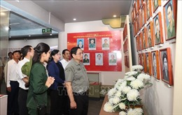 Thủ tướng Phạm Minh Chính tưởng niệm các liệt sĩ thanh niên xung phong Đại đội 915