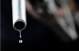 OPEC+ quyết định tăng nhẹ sản lượng, giá dầu thế giới liền &#39;hạ nhiệt&#39;