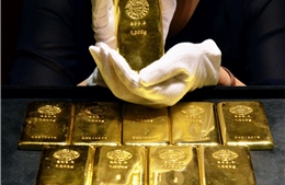 Giá vàng châu Á giảm xuống mức thấp nhất 8 tuần khi đồng USD mạnh lên